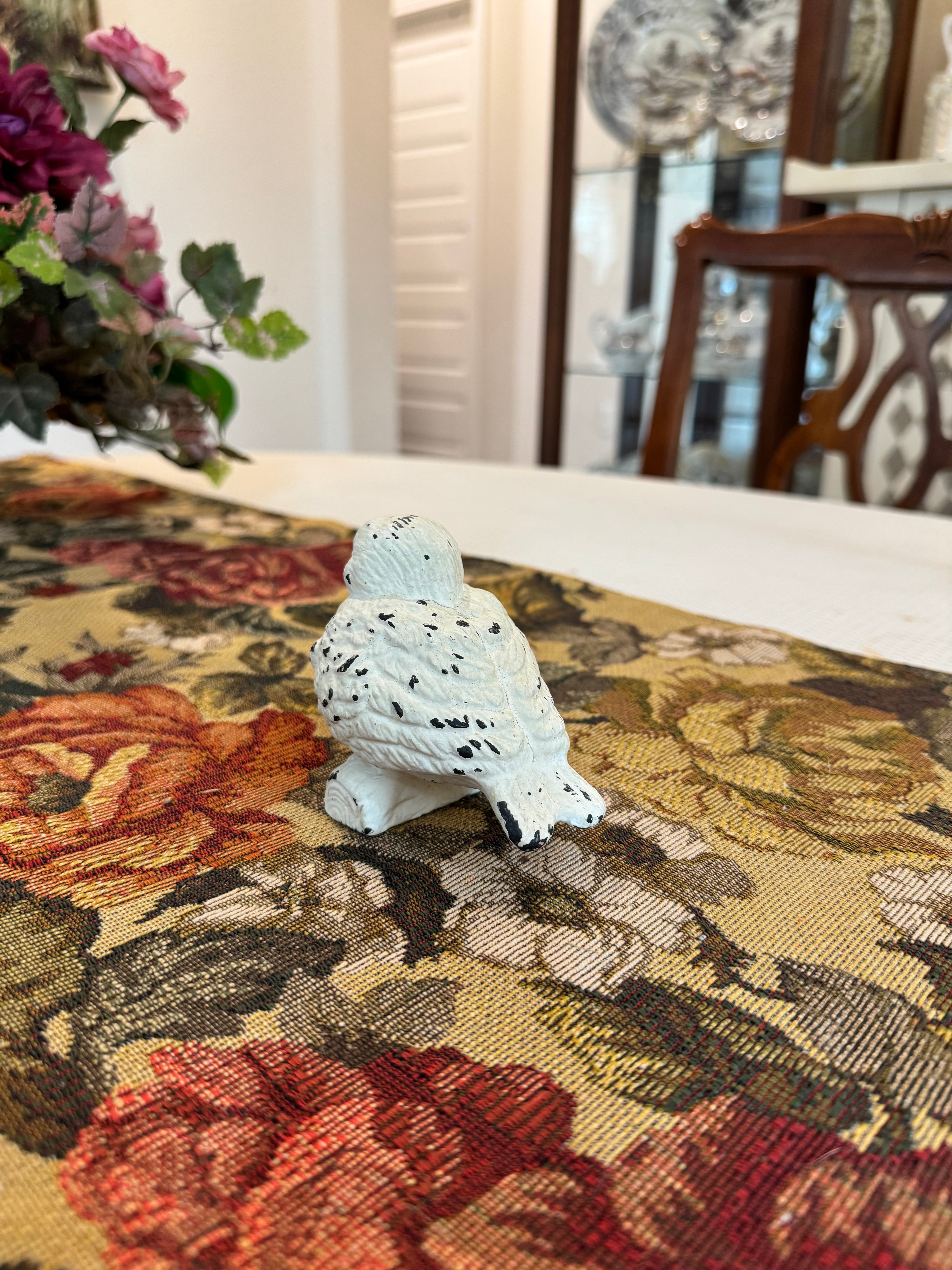 Beautiful decorative bird figurine