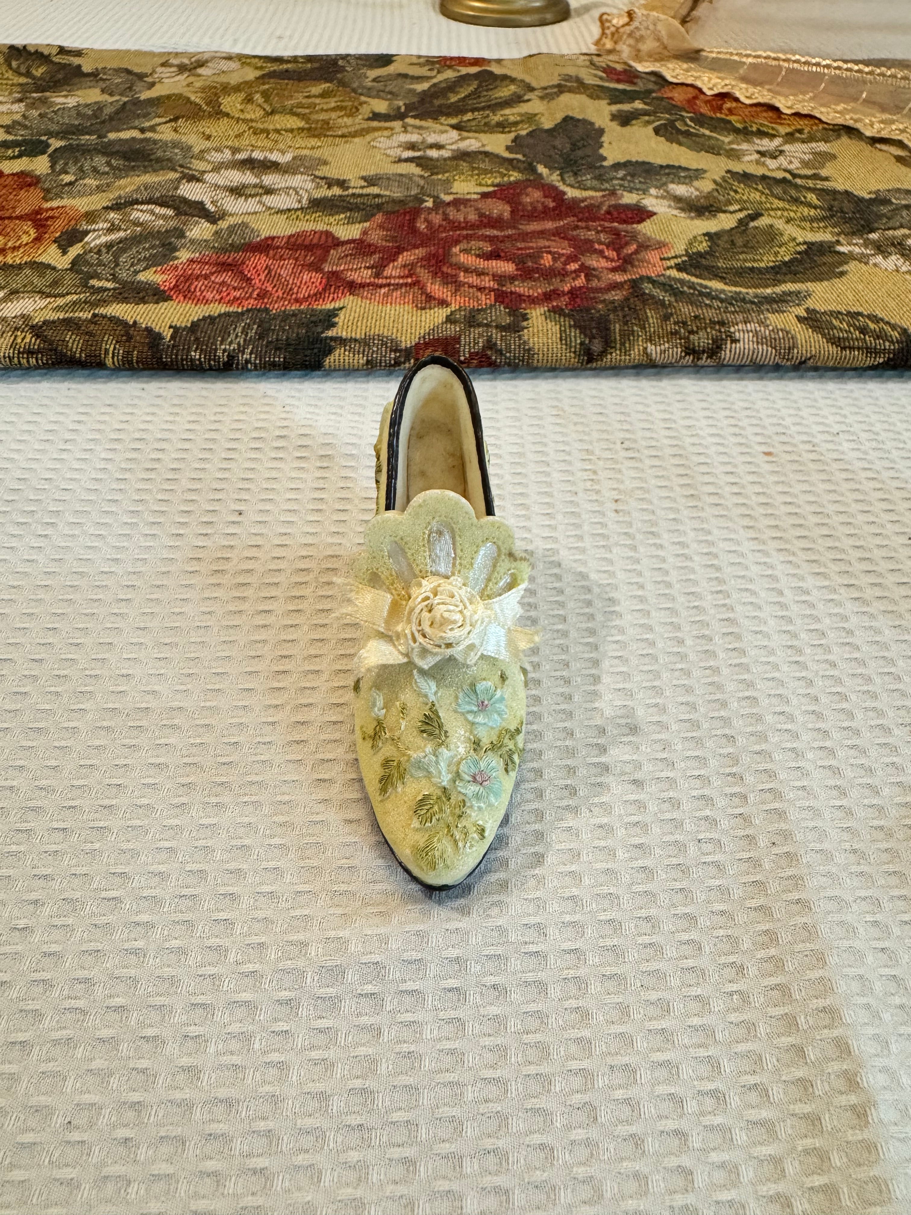 Collectible miniature shoe figurines