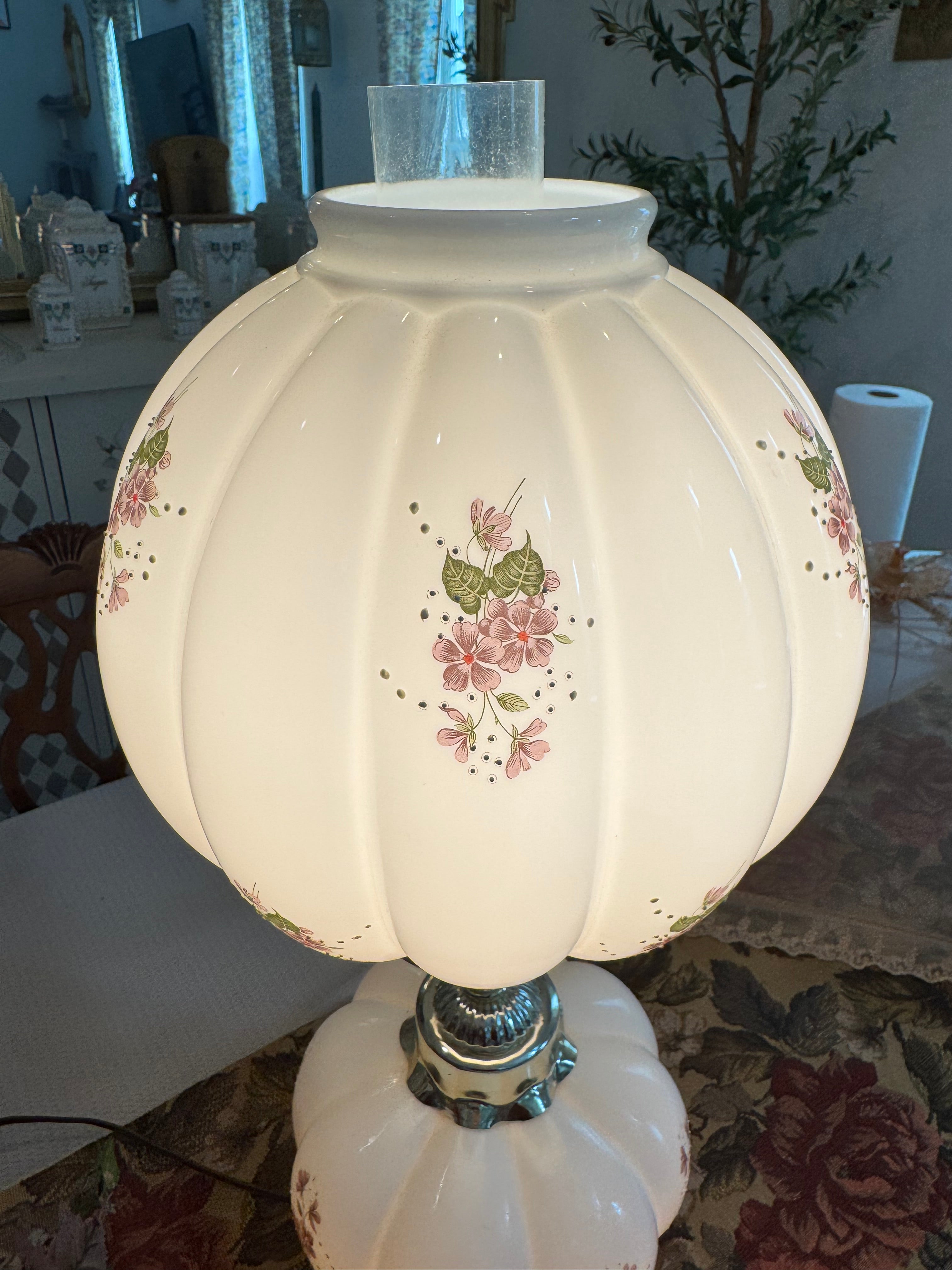 Double globe vintage "Gone with the Wind" style parlor lamp