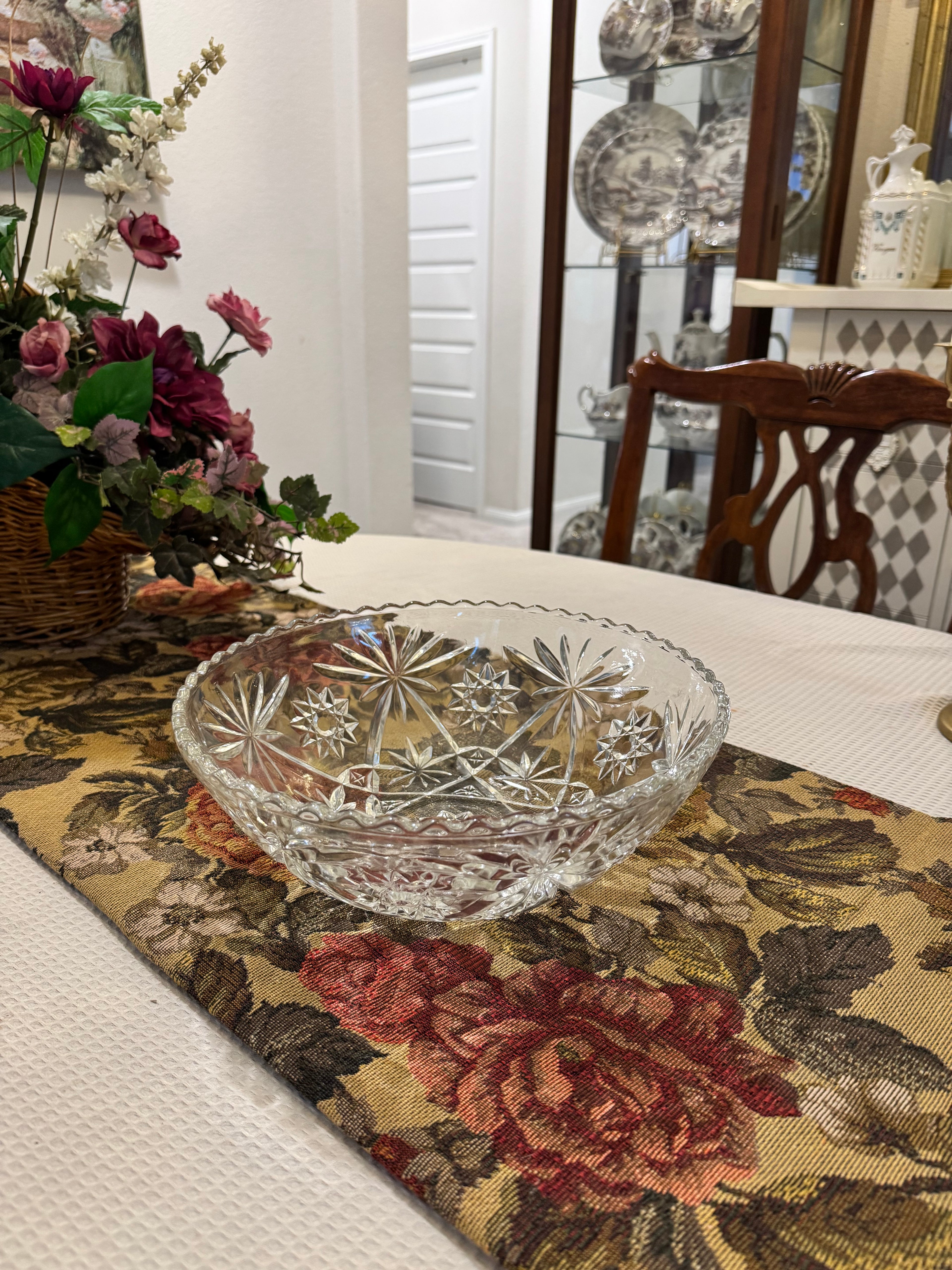 Vintage large serving bowl from Anchor Hocking "Early American Prescut" (EAPC) line  "Star of David" pattern