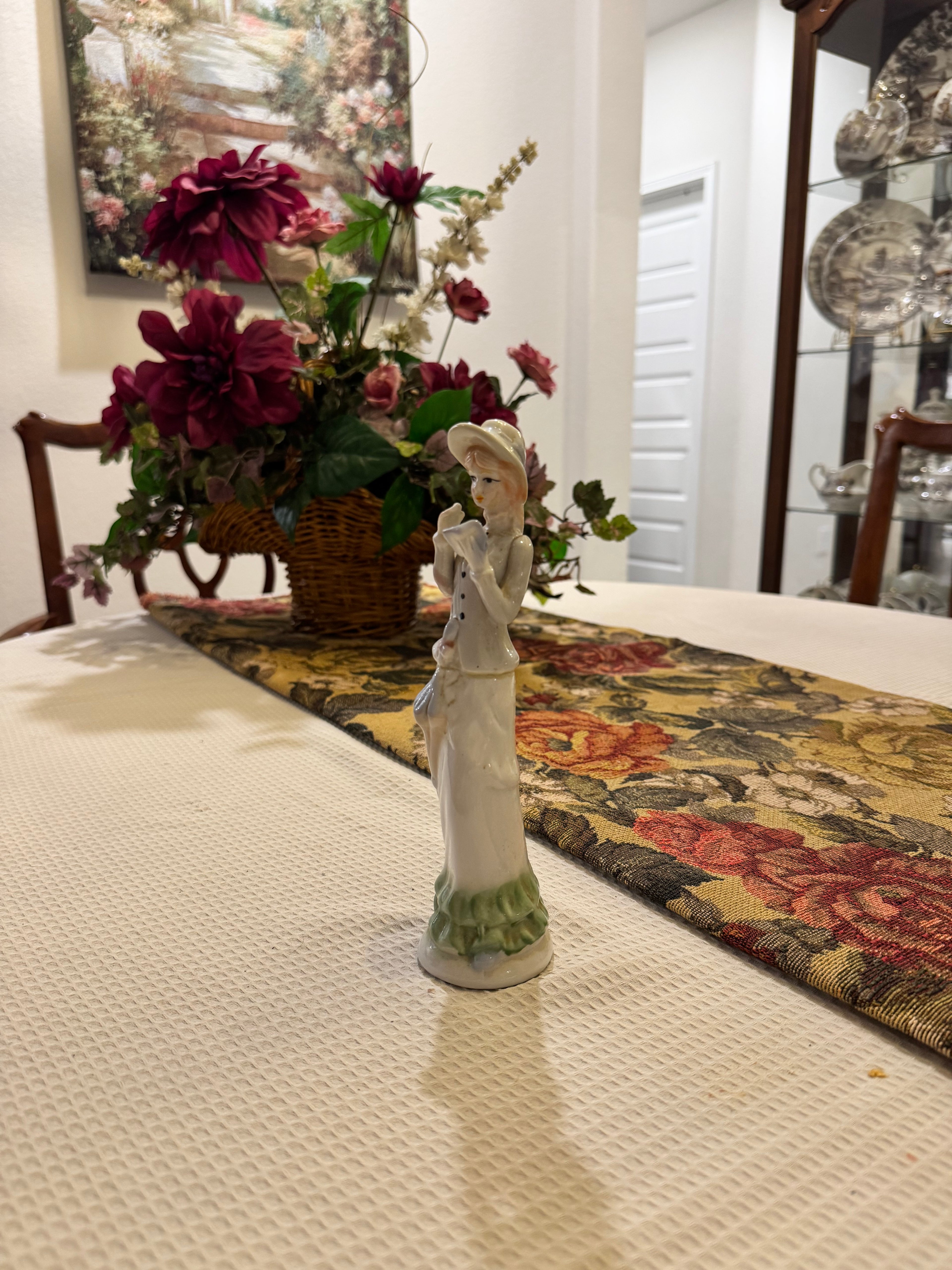Victorian vintage porcelain figure