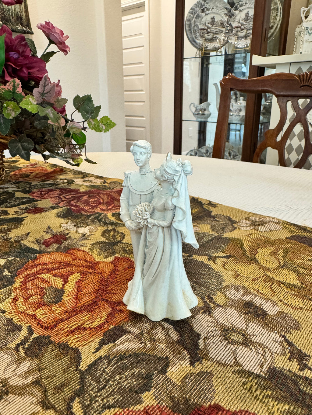 Vintage resin wedding cake topper
