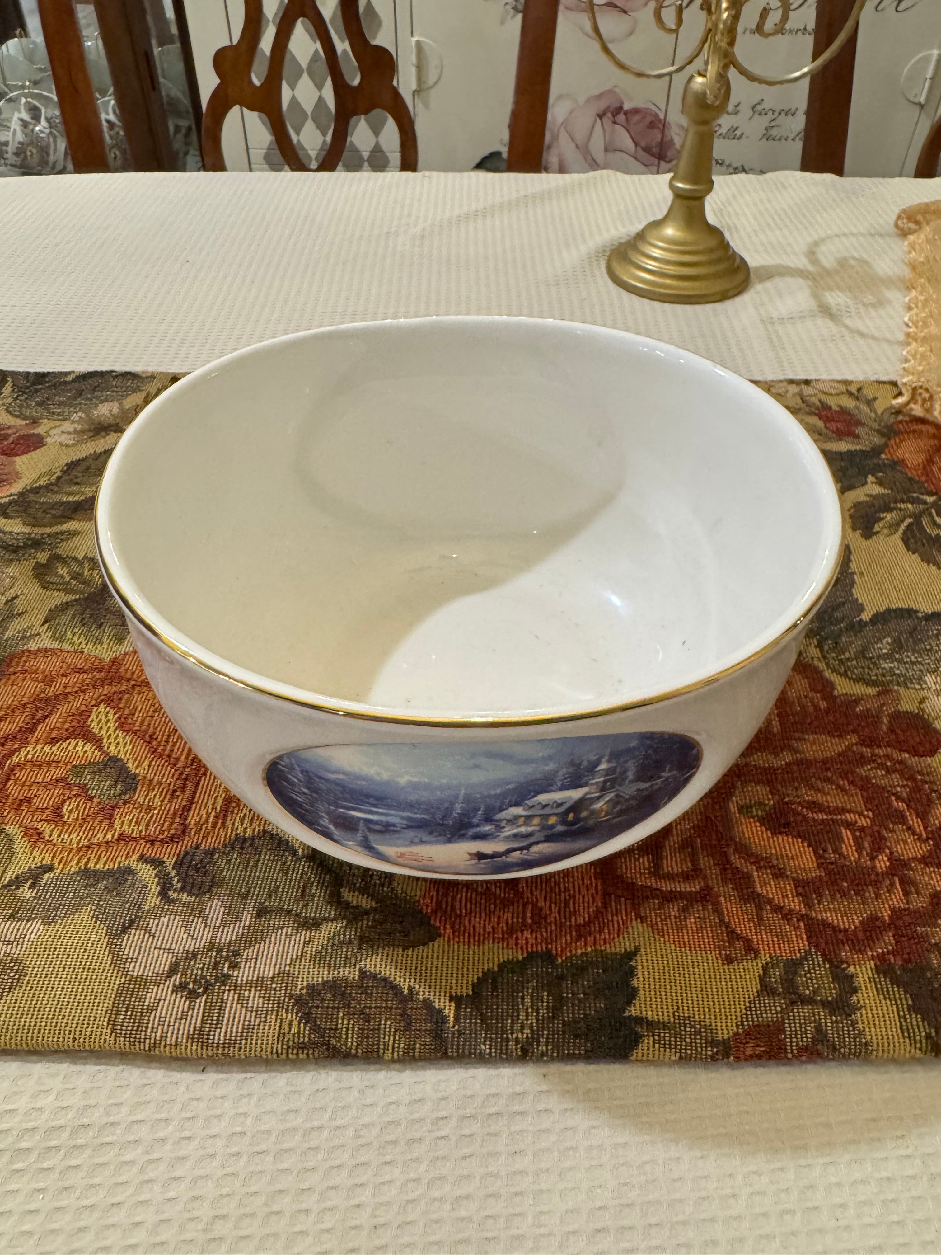 Decorative porcelain bowl