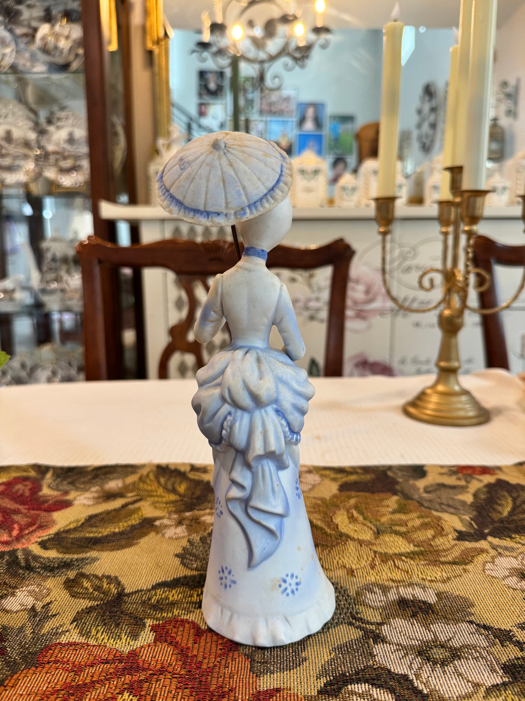 “The Umbrella Girl” Tengra Spain victorian porcelain figurine