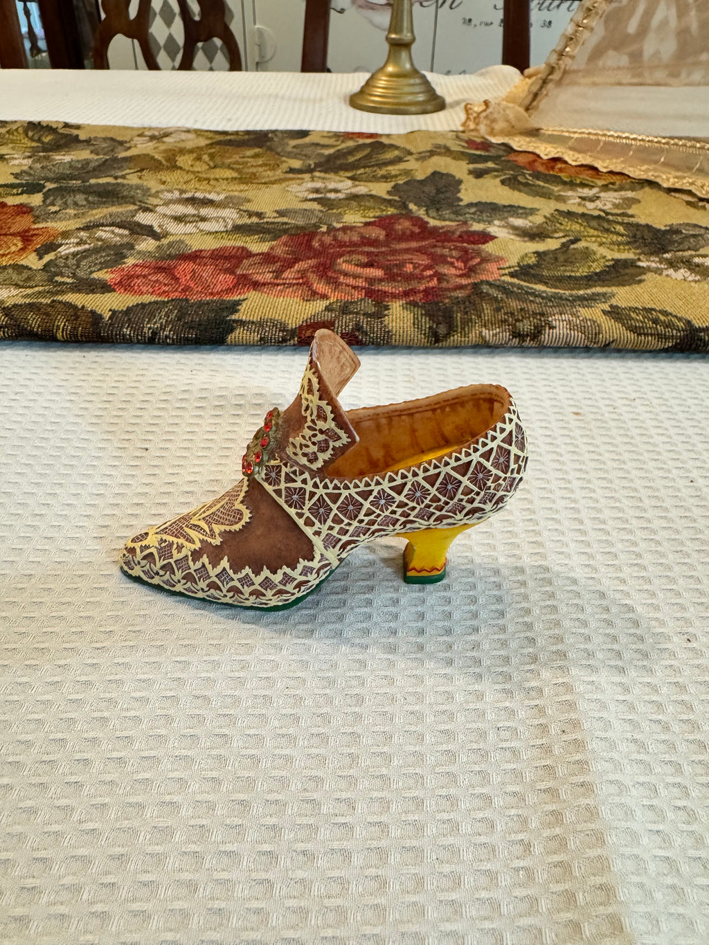 Collectible miniature shoe figurines