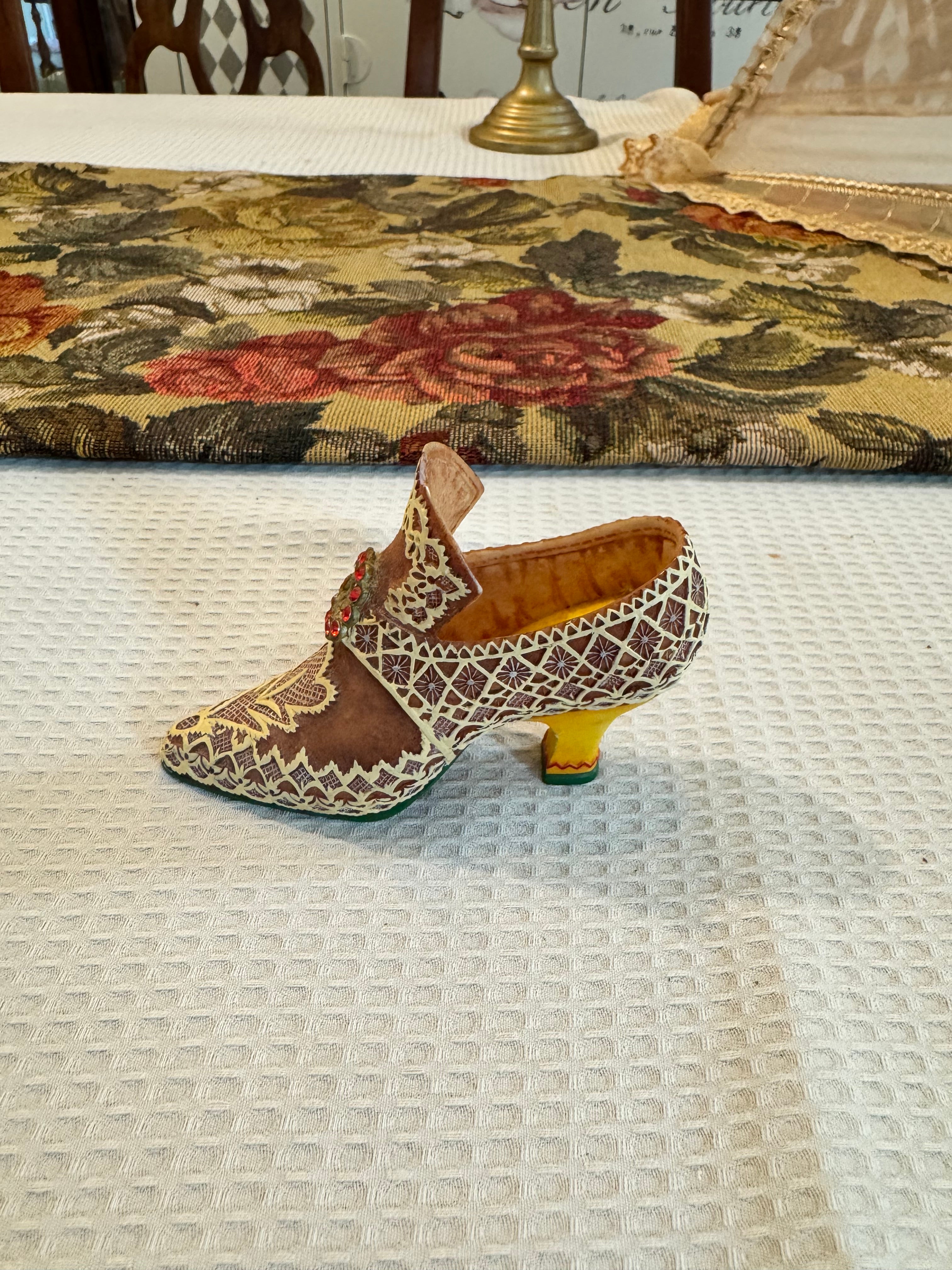 Collectible miniature shoe figurines
