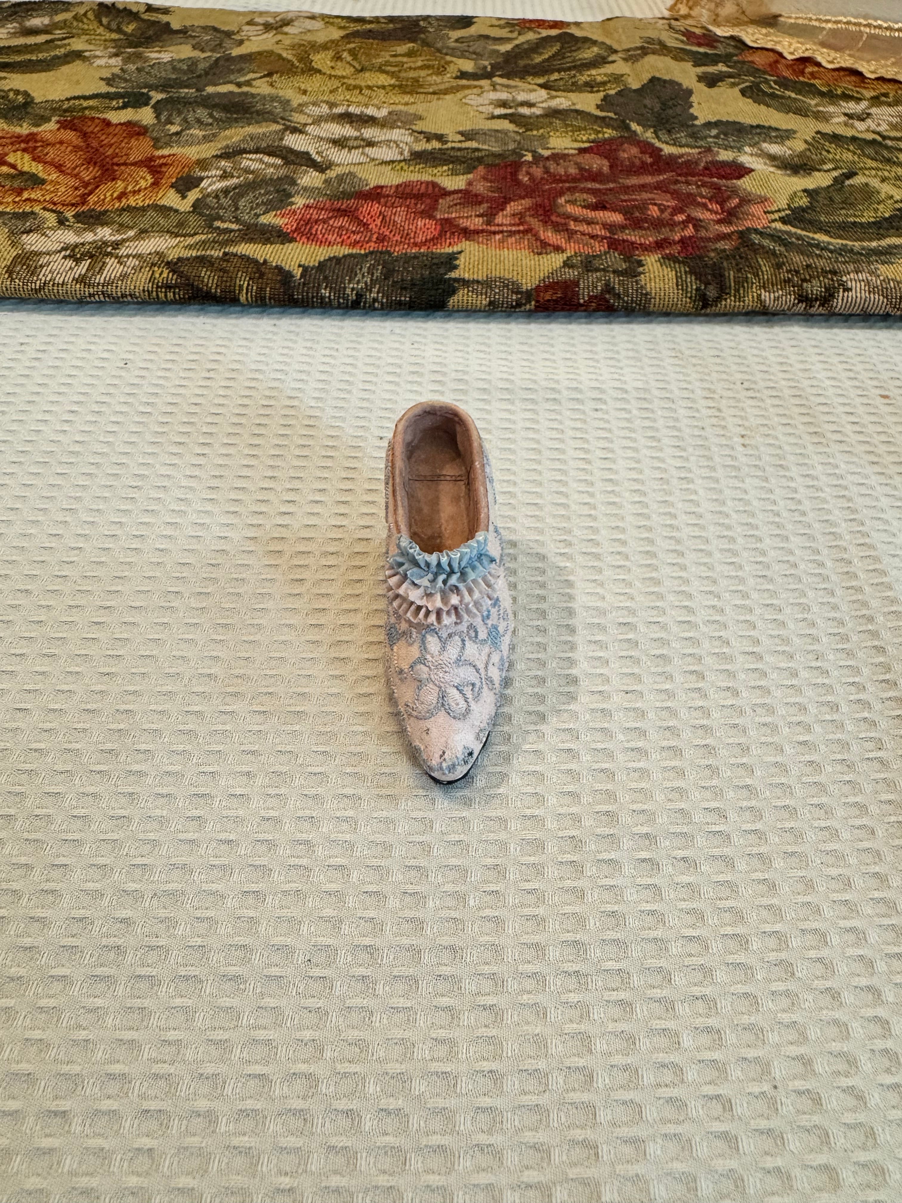 Collectible miniature shoe figurines