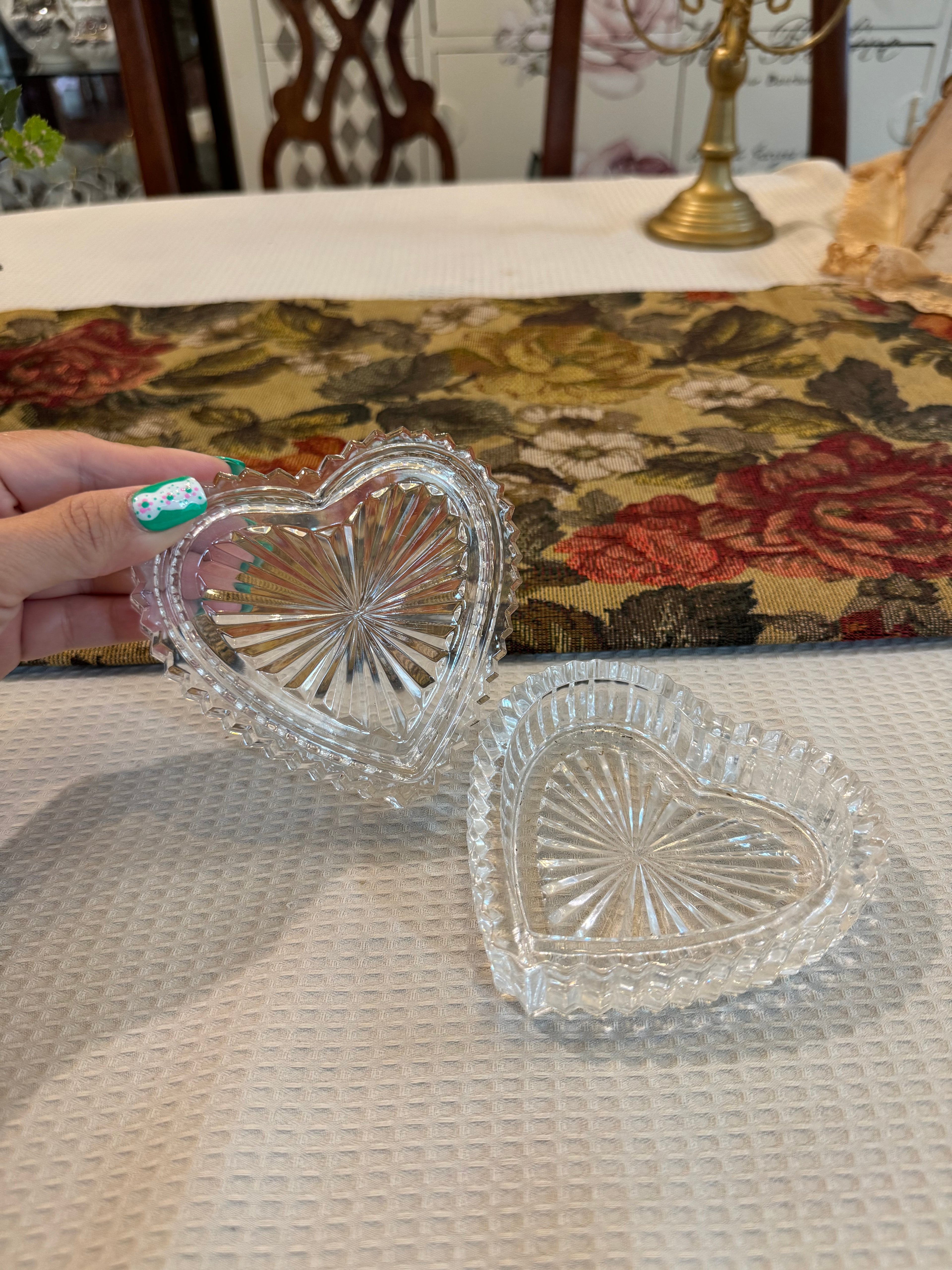 A pair of vintage lead crystal heart-shaped trinket dishes
