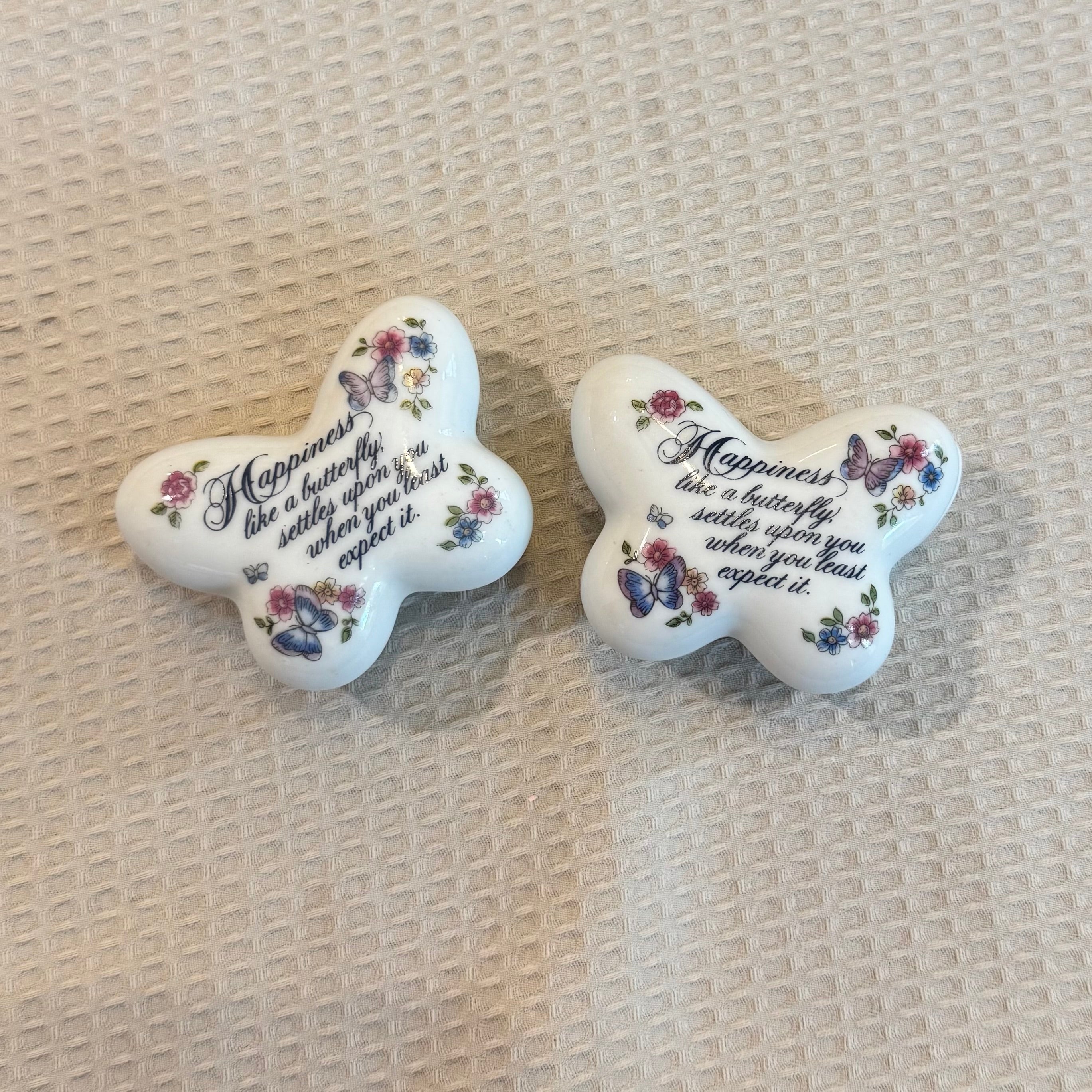 A pair of vintage 1974 Avon "Butterfly Fantasy" porcelain trinket boxes