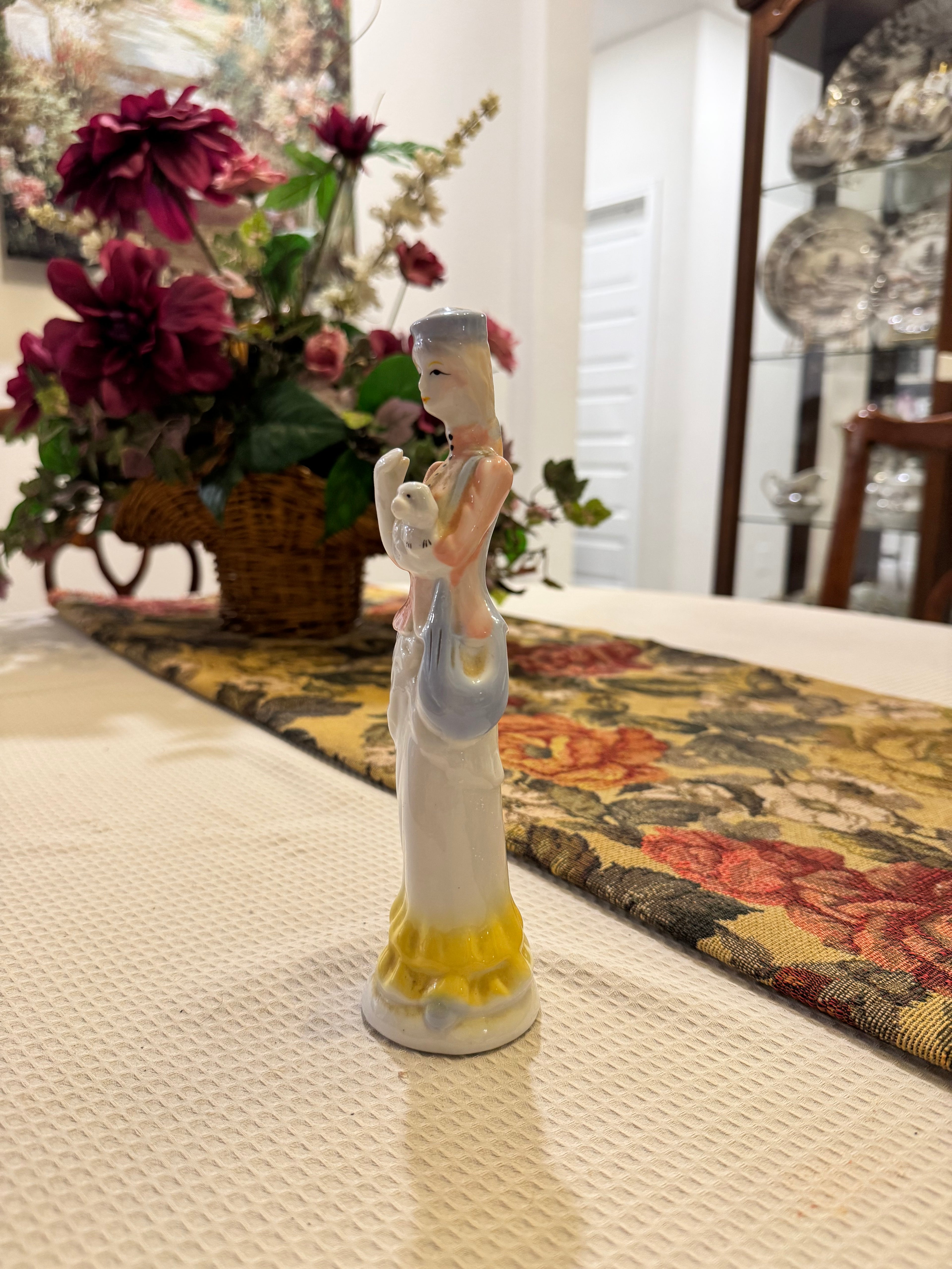 Vintage Art Deco porcelain figurine