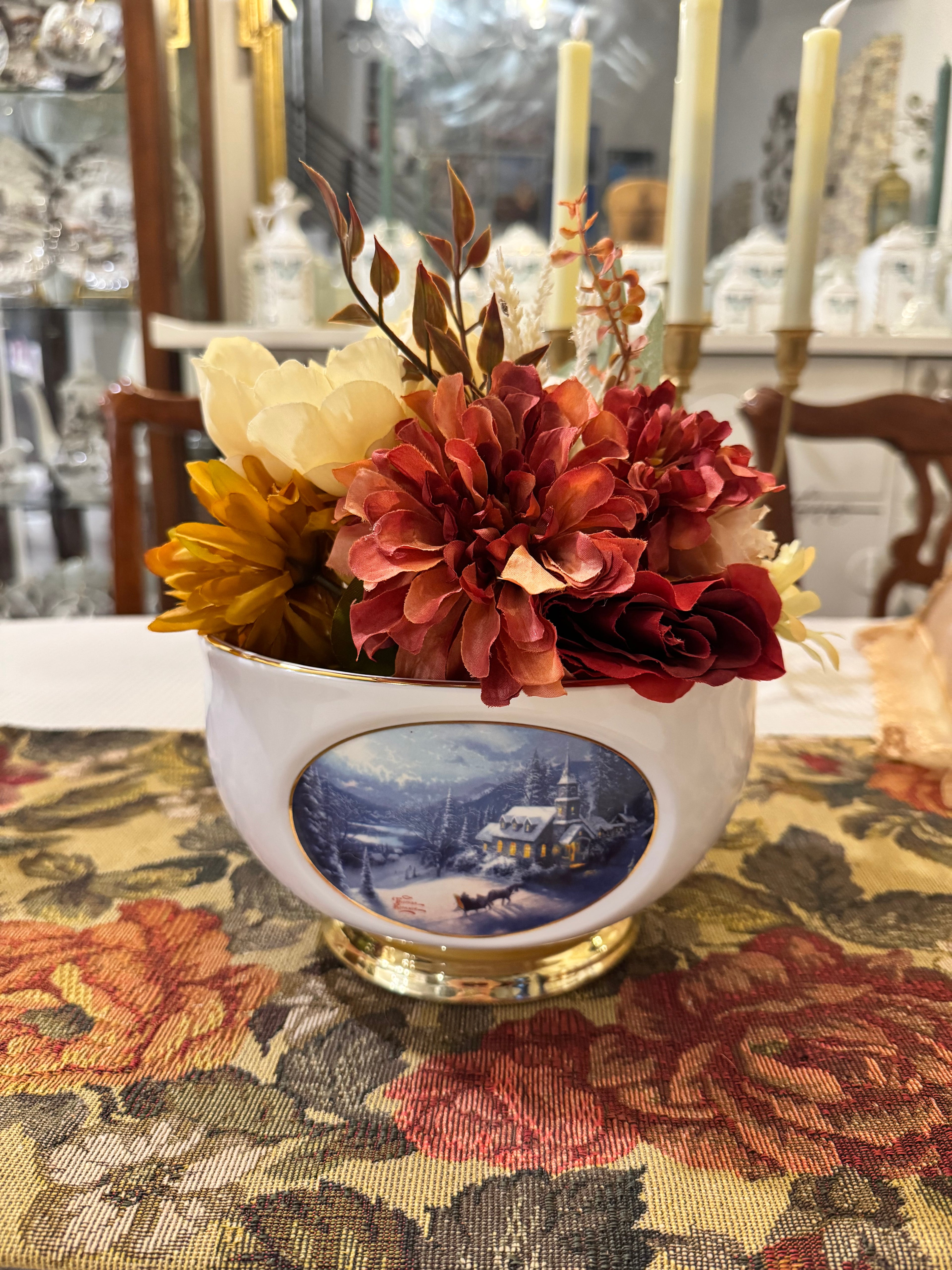 Decorative porcelain bowl