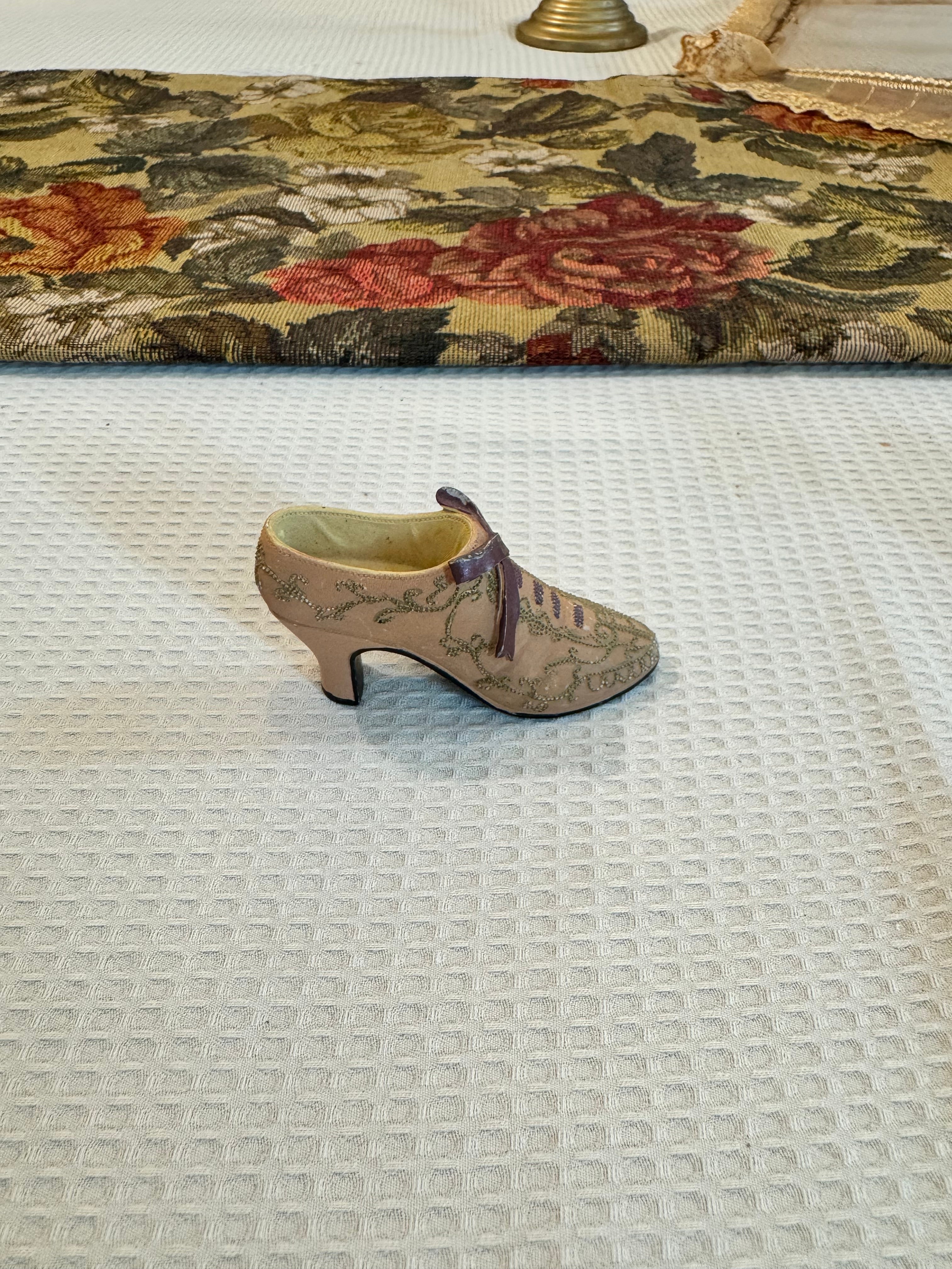 Collectible miniature shoe figurines