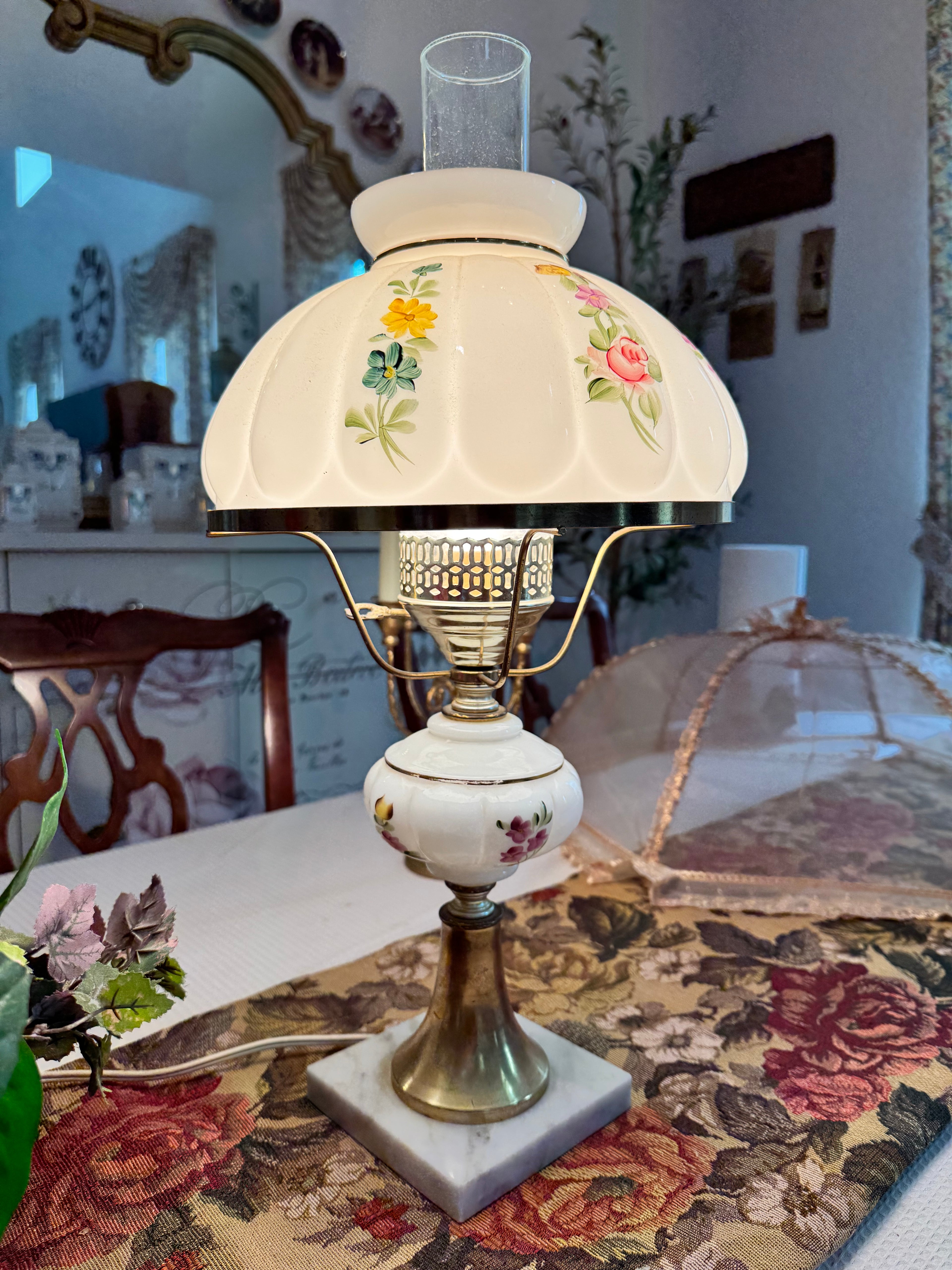 Victorian "Gone With the Wind" hurricane lamp