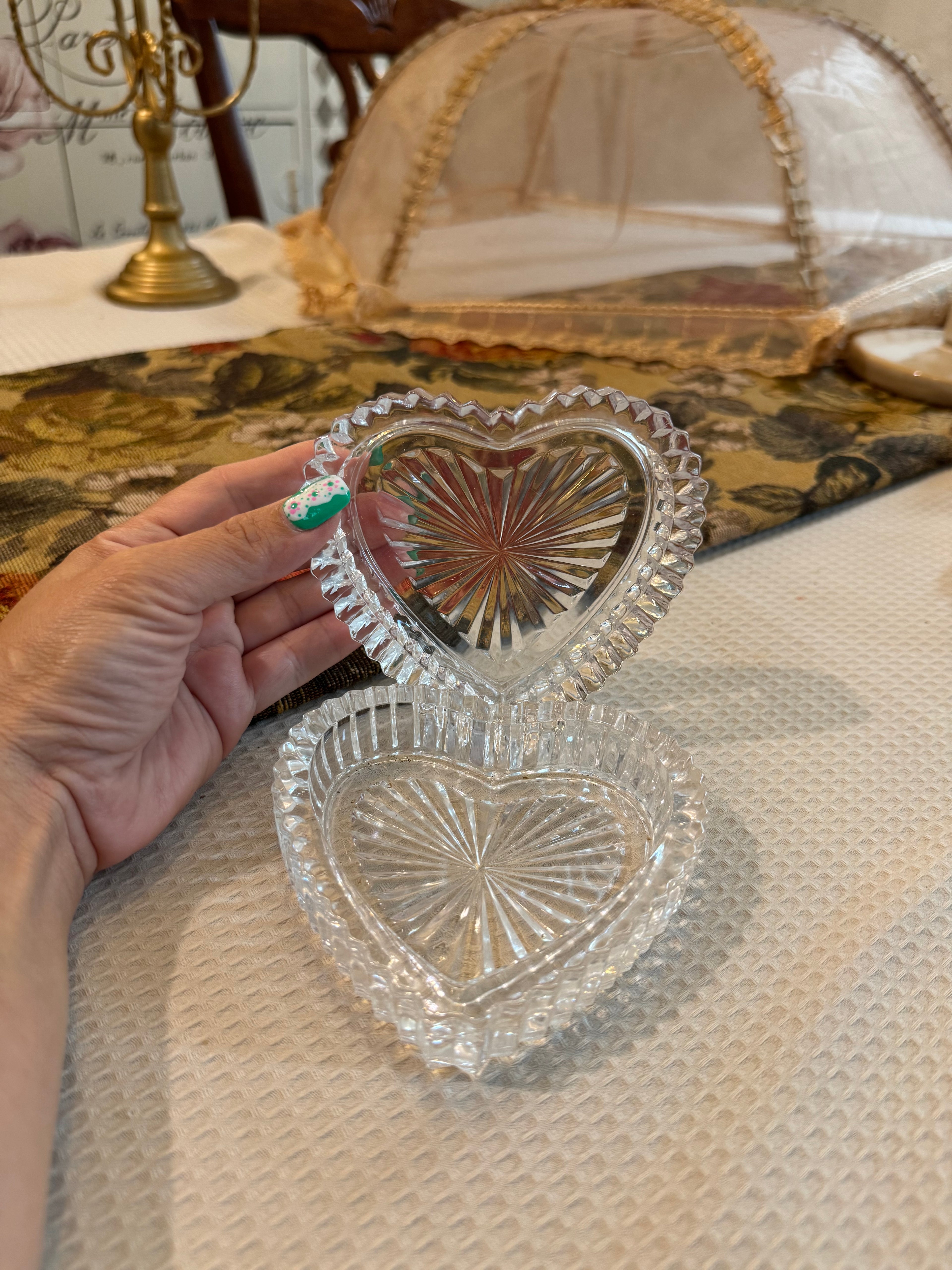 A pair of vintage lead crystal heart-shaped trinket dishes