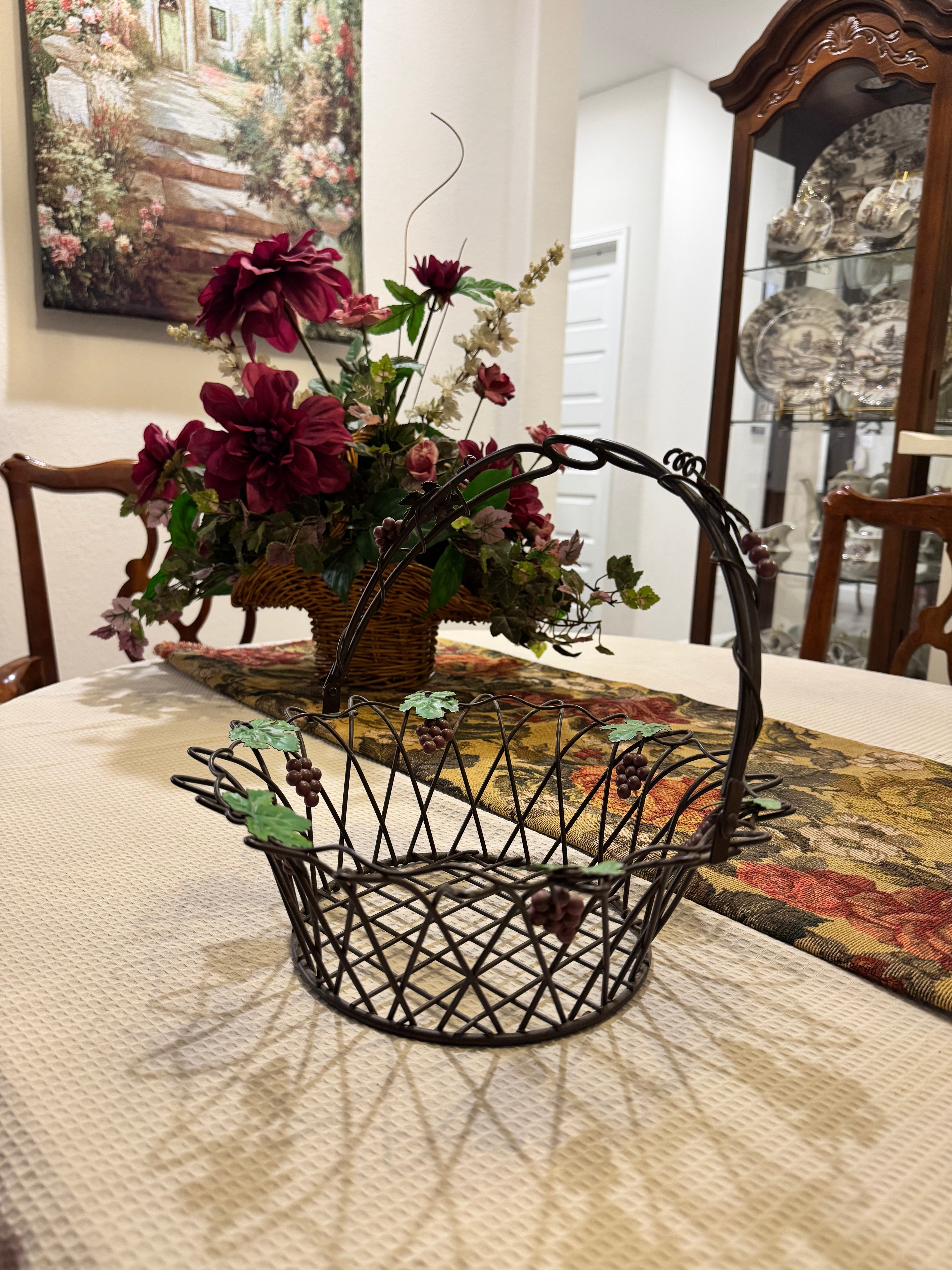 Decorative wire basket