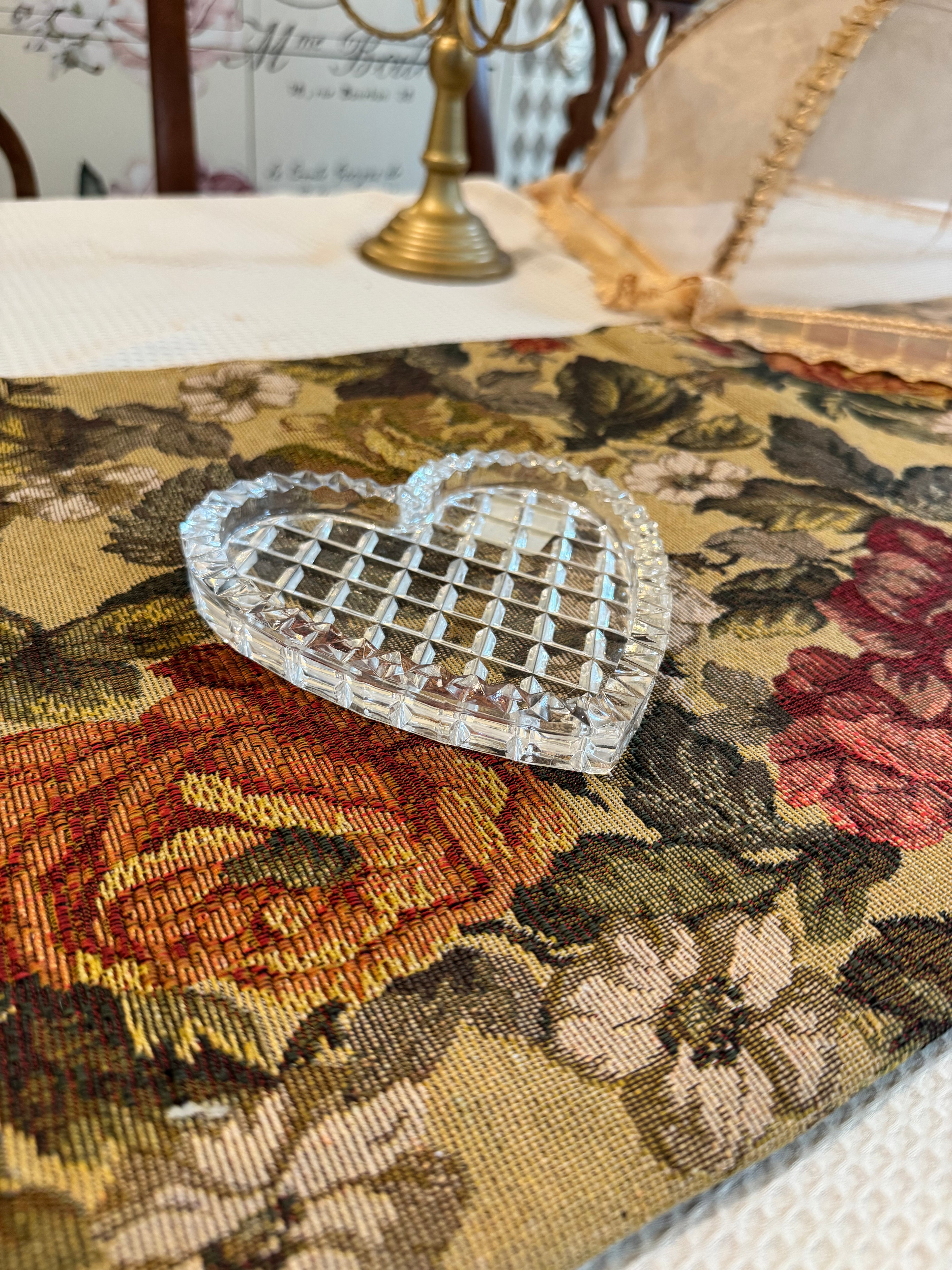 Heart-shaped crystal trinket dish
