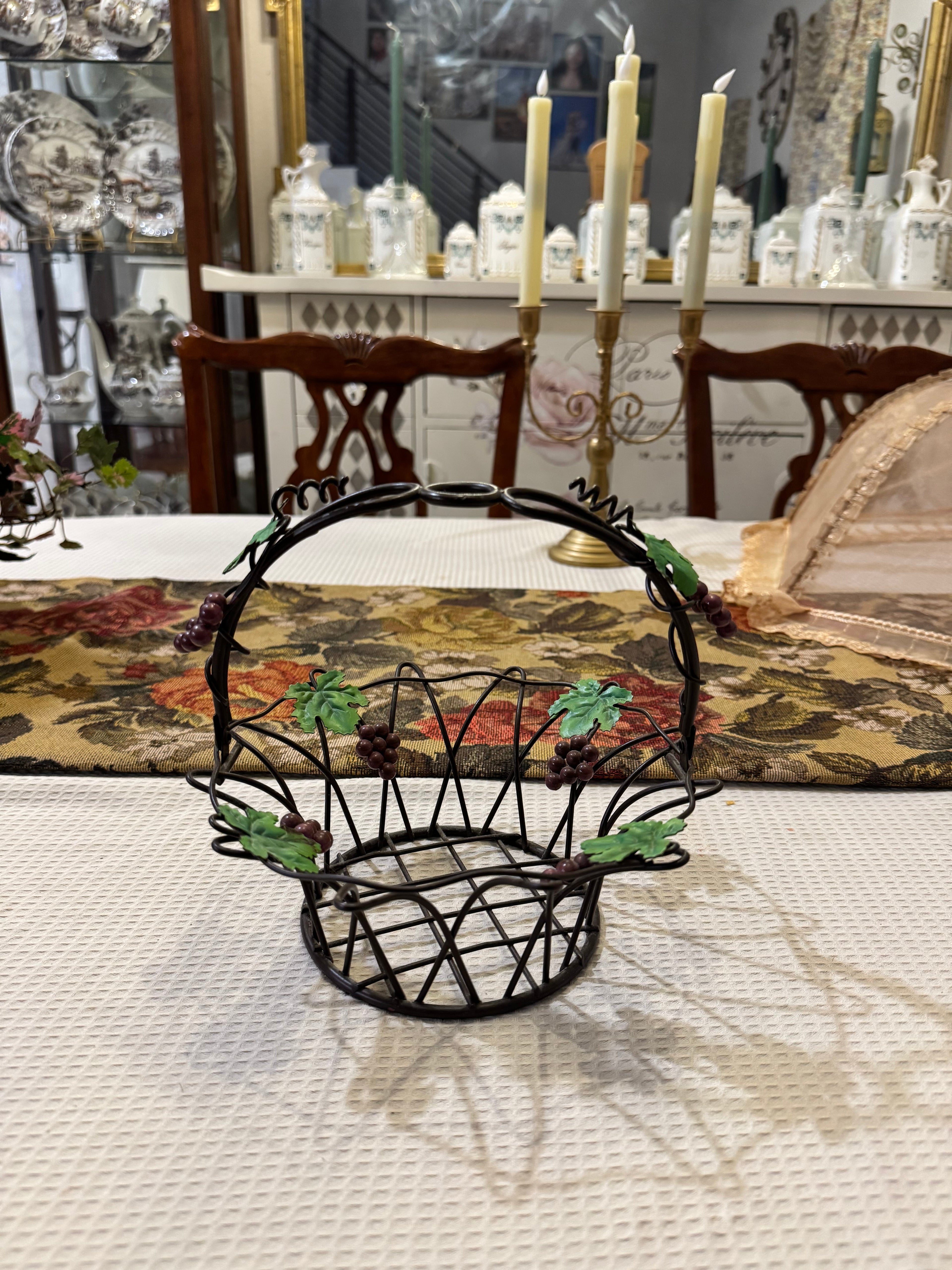 Decorative wire basket